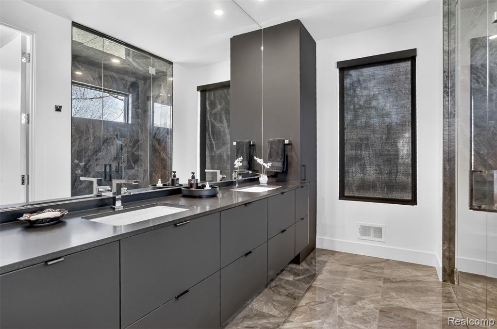 7004 Franklin Road, Bloomfield Hills, MI 48301 — Photo 23