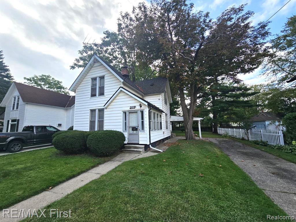 217 Jones Street, Mount Clemens, MI 48043 — Photo 2