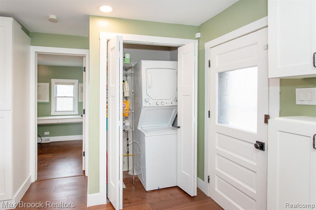918 ALBERTA Street, Ferndale, MI 48220 — Photo 35
