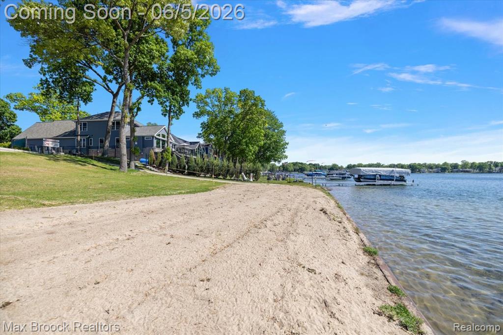 6431 Prairie Lawn, Waterford, MI 48329 — Photo 34