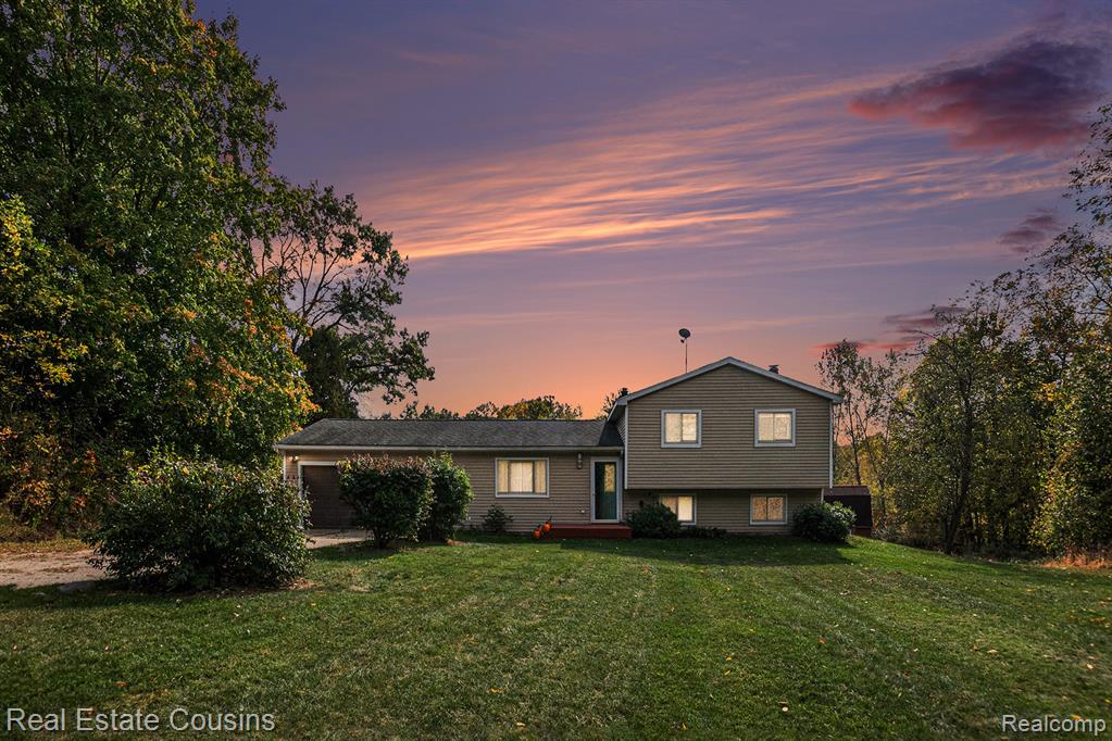 8351 Lange Road, Fowlerville, MI 48836 — Photo 2