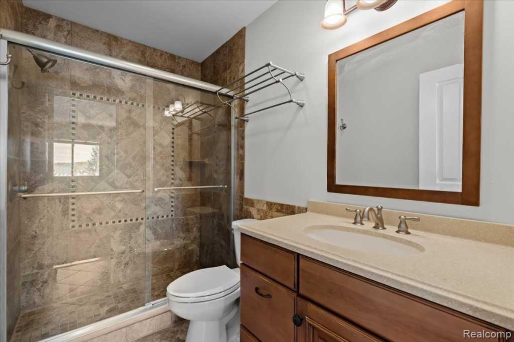 738 S Milford Road, Milford, MI 48381 — Photo 30