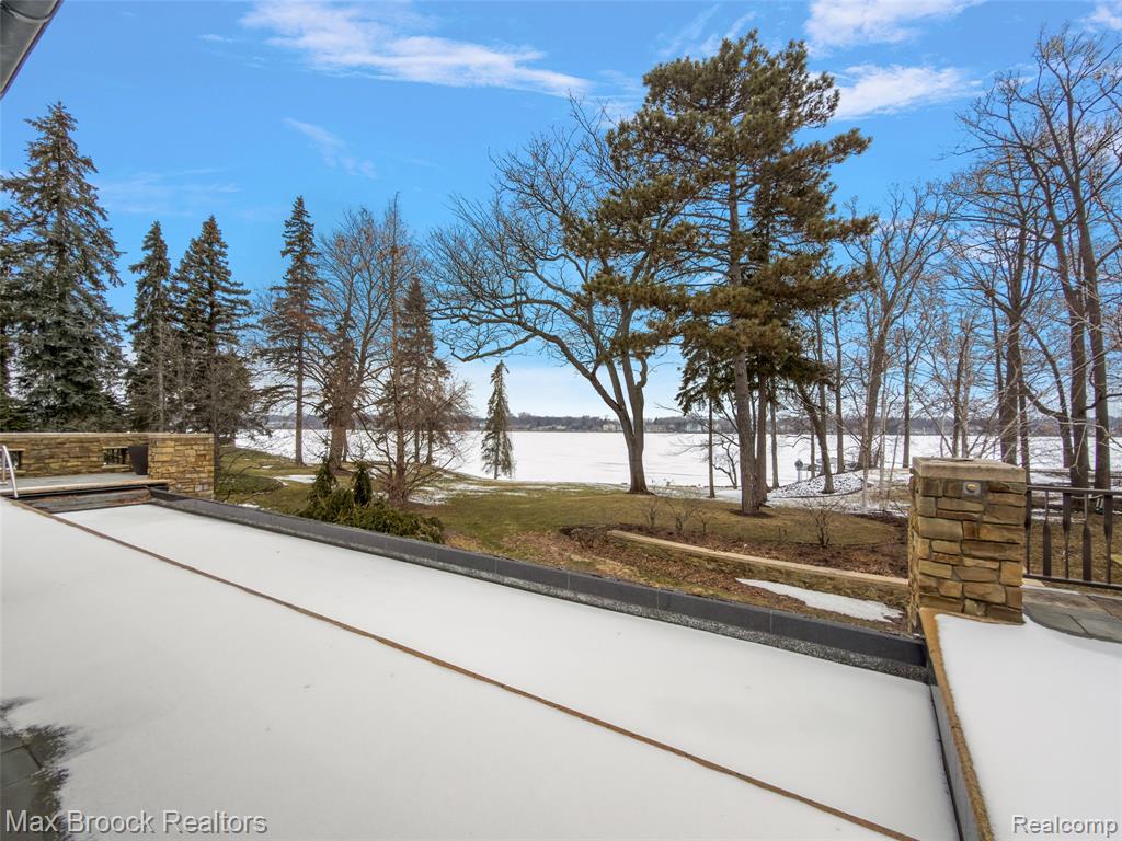 4740 Dow Ridge Road, Orchard Lake Village, MI 48324 — Photo 32