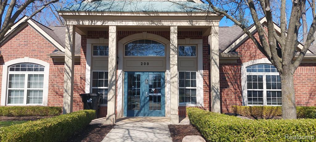 522 RED OAK, Walled Lake, MI 48390 — Photo 15