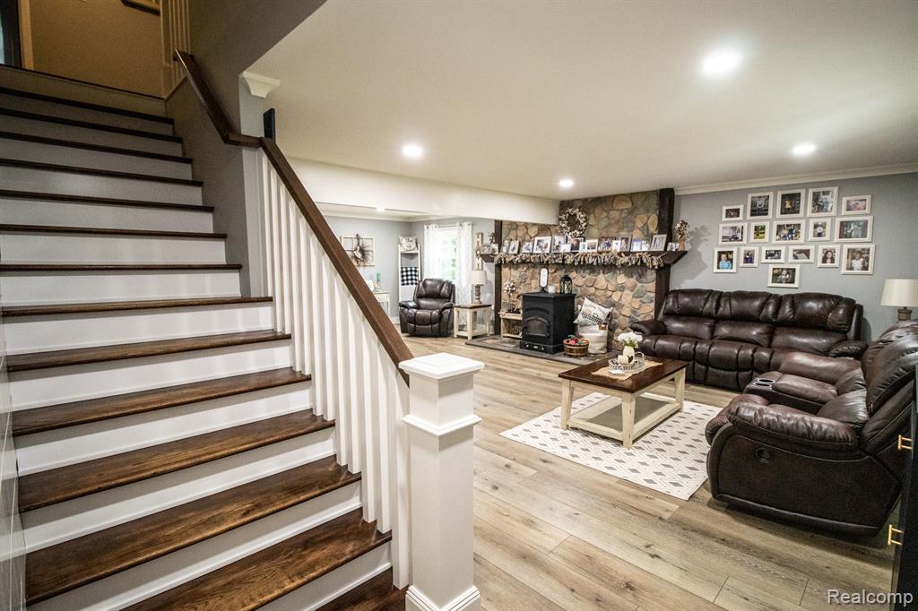 4585 Burt Road, Birch Run, MI 48415 — Photo 4