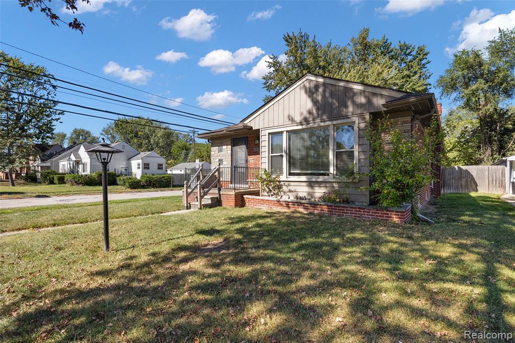 505 E Meyers Avenue, Hazel Park, MI 48030 — Photo 4