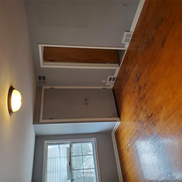 16214 Shaftsbury Avenue, Detroit, MI 48219 — Photo 14