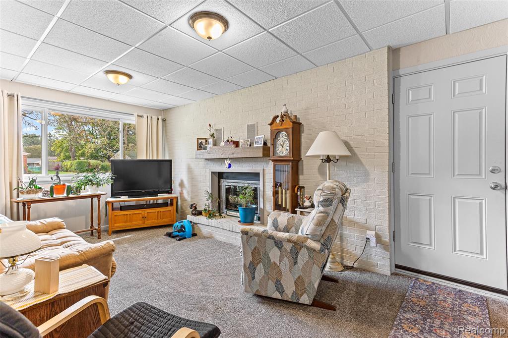40610 Rock Hill Street, Novi, MI — Photo 18
