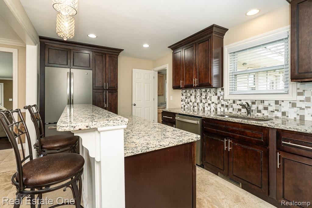 50709 Mile End Drive, Shelby Twp, MI 48317 — Photo 7