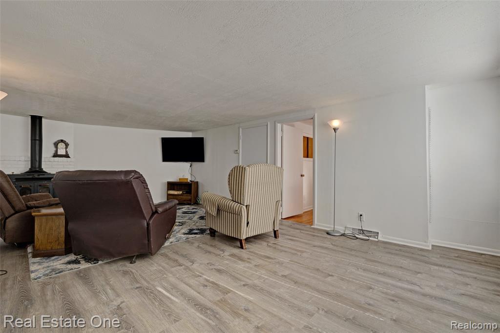 9150 Rattalee Lake Road, Clarkston, MI 48348 — Photo 24