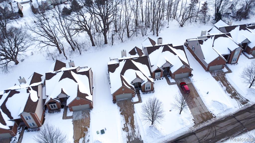6056 Lochmore Drive, 49, Commerce Twp, MI 48382 — Photo 34