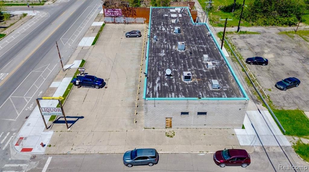 16600 HAMILTON Avenue - Photo 2