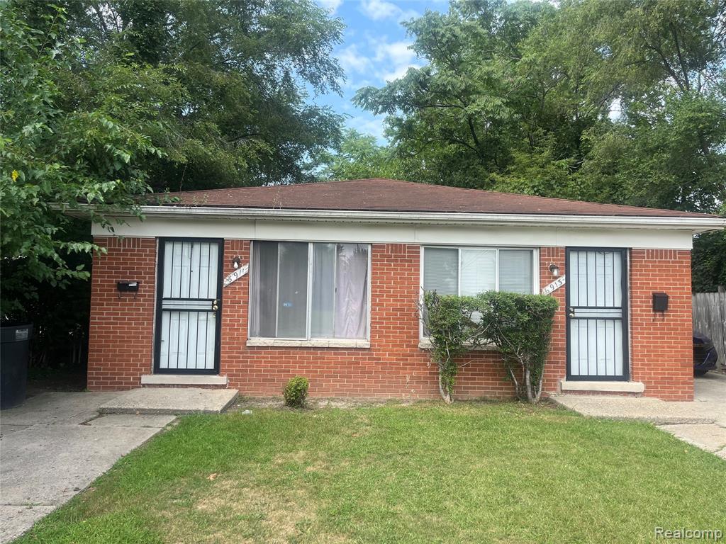 6911 Evergreen Avenue, Detroit, MI 48228 — front exterior