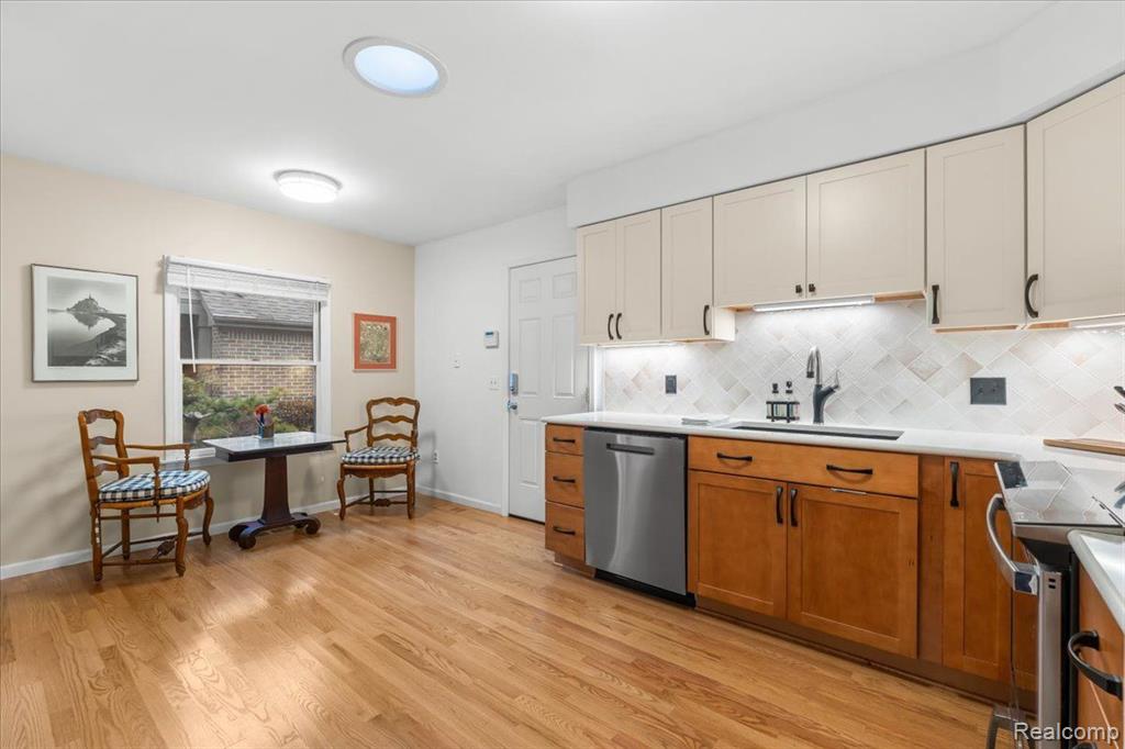 502 GALEN Circle, Unit #1, Ann Arbor, MI 48103 — Photo 7
