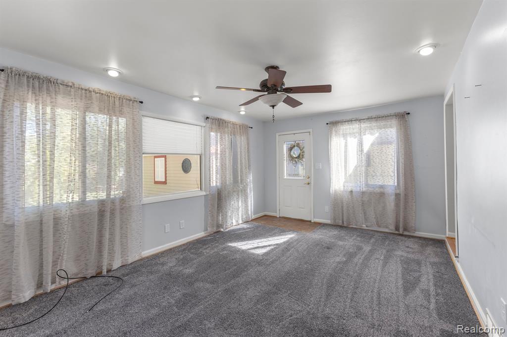 5101 CLIPPERT Street, Dearborn Heights, MI 48125 — Photo 15