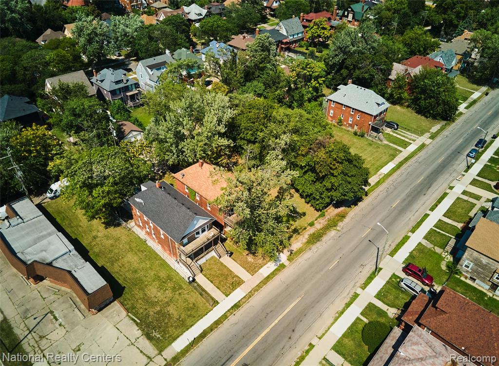 742 Clairmount Street, Detroit, MI 48202 — Photo 21