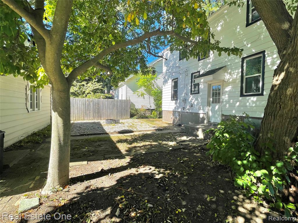 500 E CAMBOURNE Street, Ferndale, MI 48220 — Photo 15