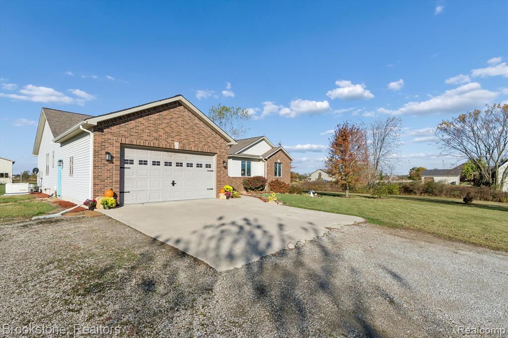 70865 Place Road, Richmond, MI 48062 — Photo 2