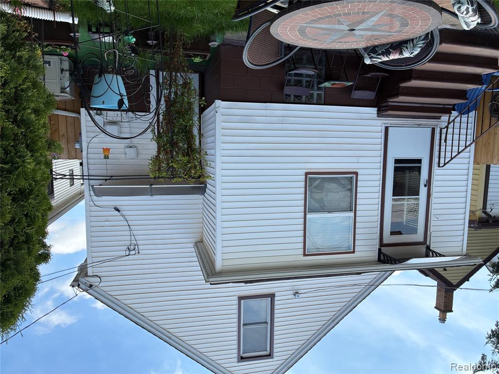 12044 Sobieski Street, Hamtramck, MI 48212 — Photo 23