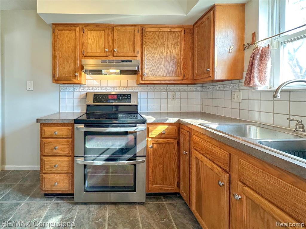 4453 Newberry Street, Wayne, MI 48184 — Photo 6