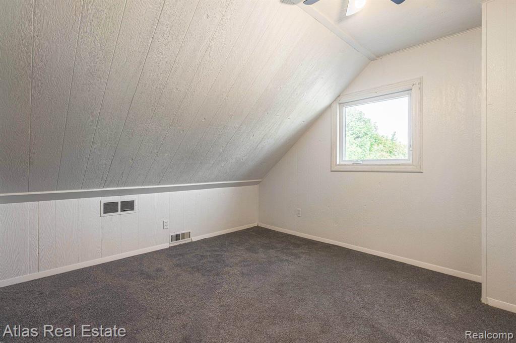 10493 Green Road, Goodrich Vlg, MI — Photo 37
