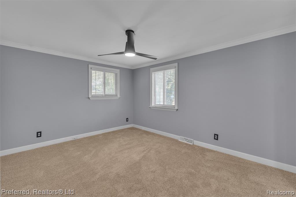 9366 Wild Oaks Circle, South Lyon, MI 48178 — Photo 22