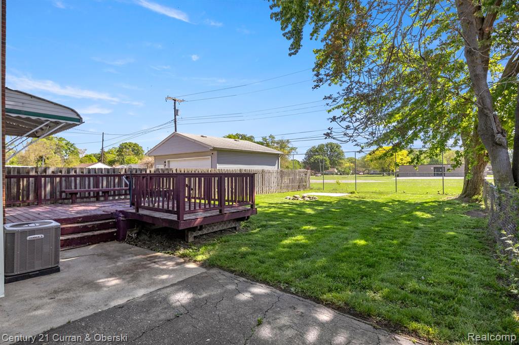 4635 CULVER Street, Dearborn Heights, MI 48125 — Photo 17