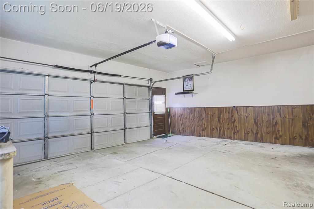 4788 Bloomfield Drive, Sterling Heights, MI 48310 — Photo 39
