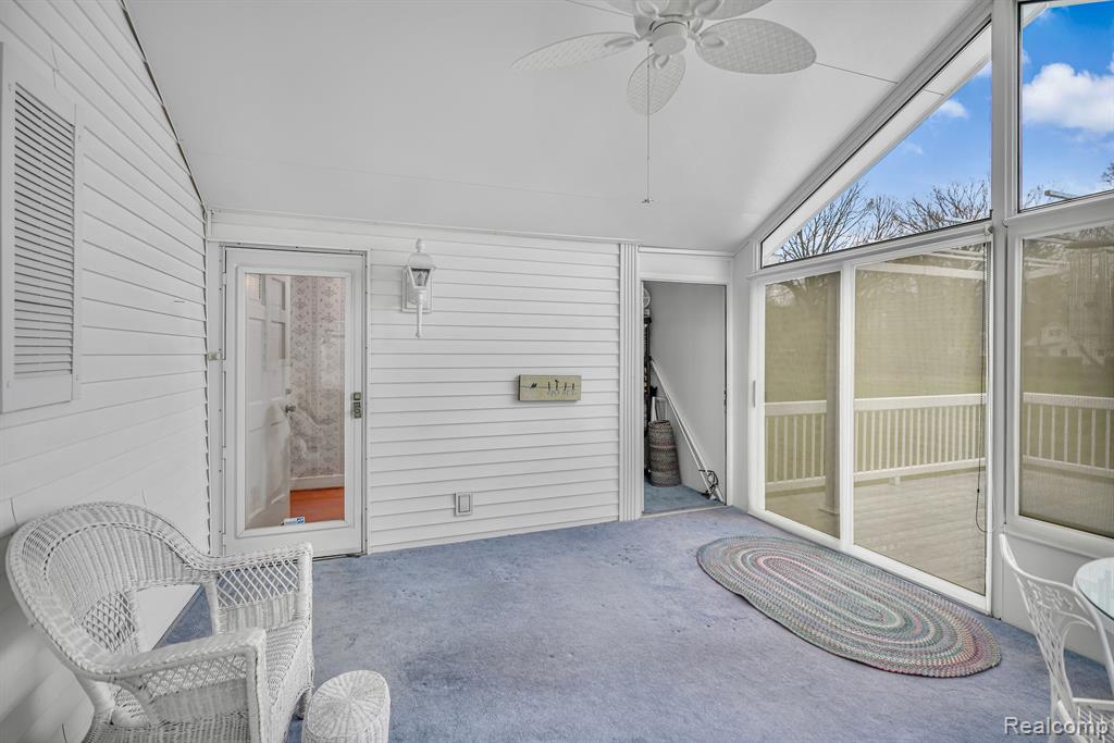 4304 Lapeer Road, Burton, MI 48509 — Photo 33