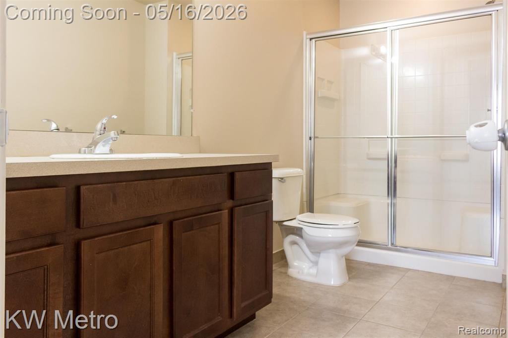 49144 W WOODS Drive, Shelby Twp, MI 48317 — Photo 7