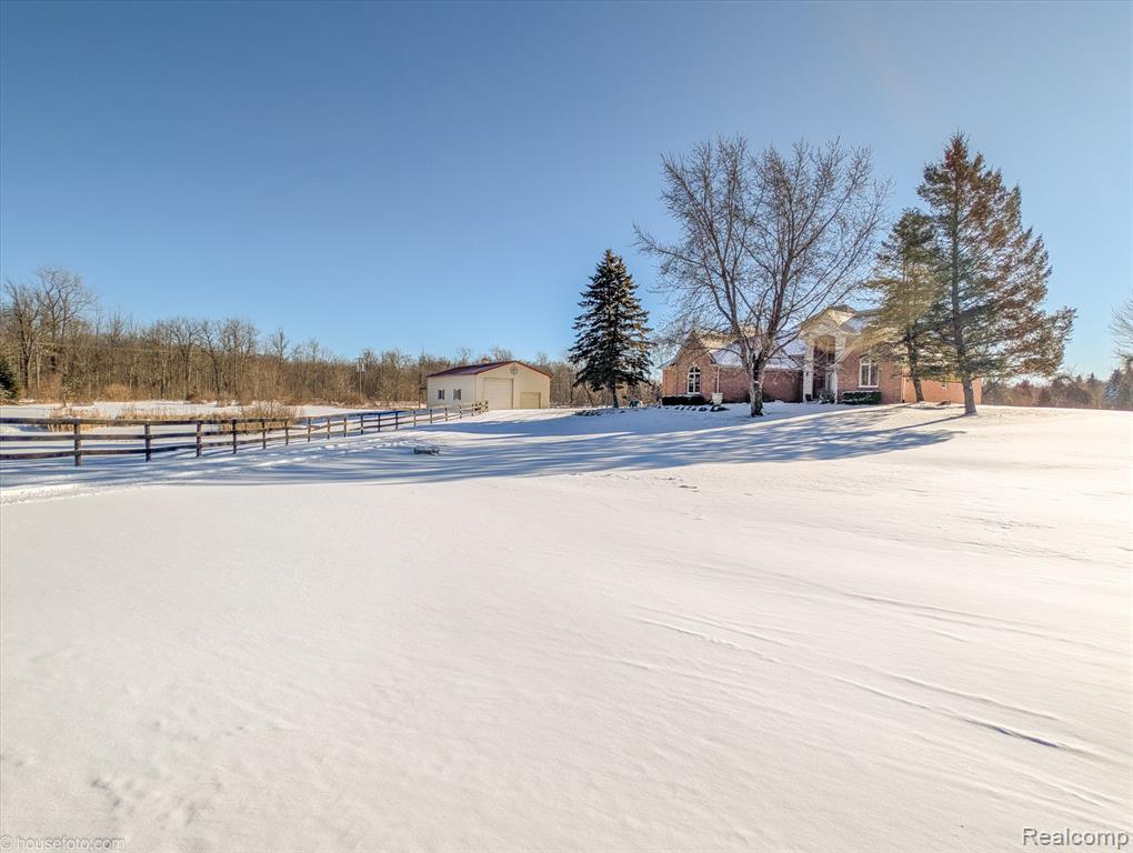 2051 E Oakwood Road, Oxford, MI 48370 — Photo 71