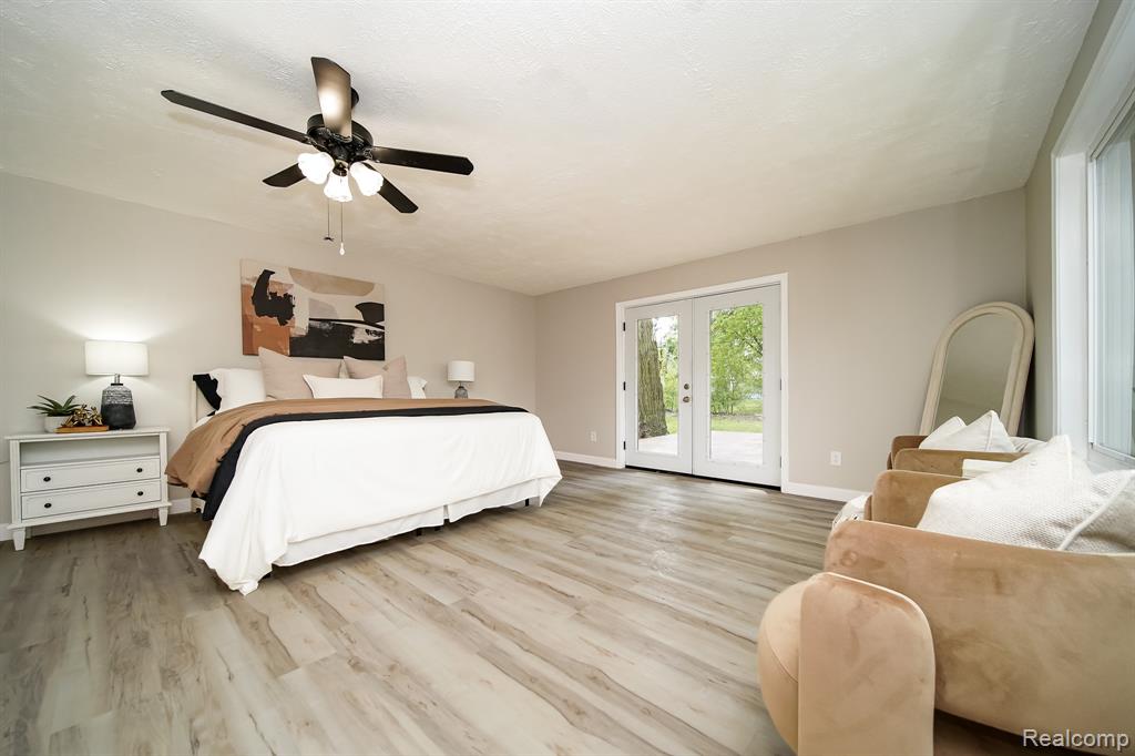 19041 Bungalow Drive, Lathrup Village, MI 48076 — Photo 51