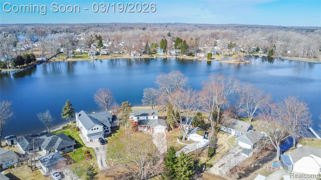 1962 Lake Pointe Drive, Ortonville, MI 48462 — Photo 2