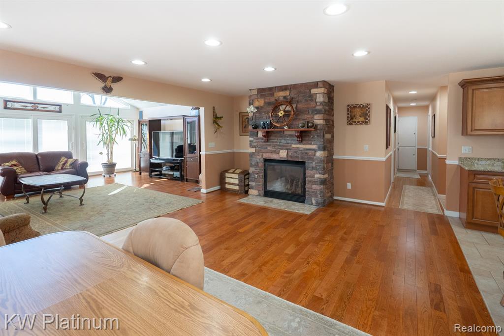48218 Harbor Drive, Chesterfield, MI 48047 — Photo 37