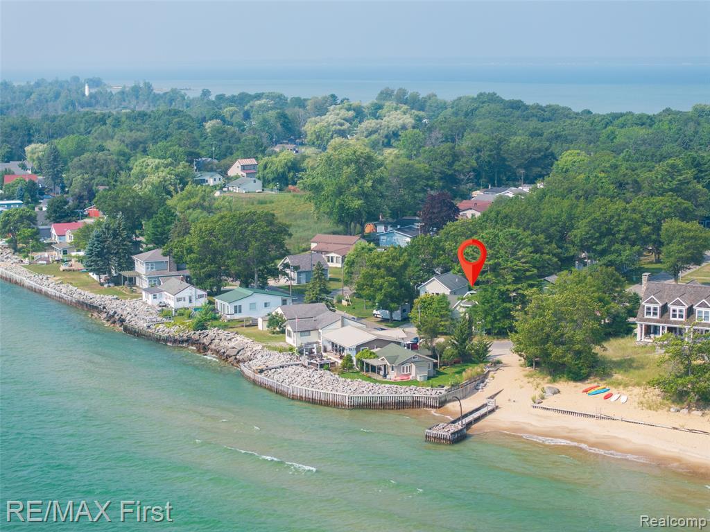2076 North Street, East Tawas, MI 48730 — front exterior