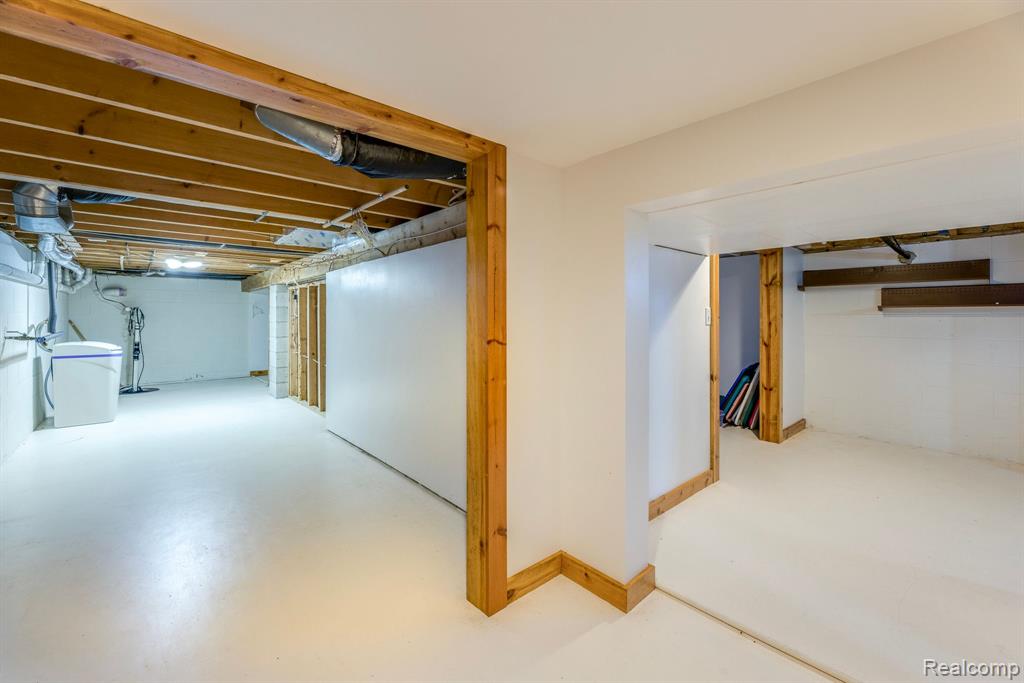 6455 LAKEVIEW Drive, MI — Photo 56