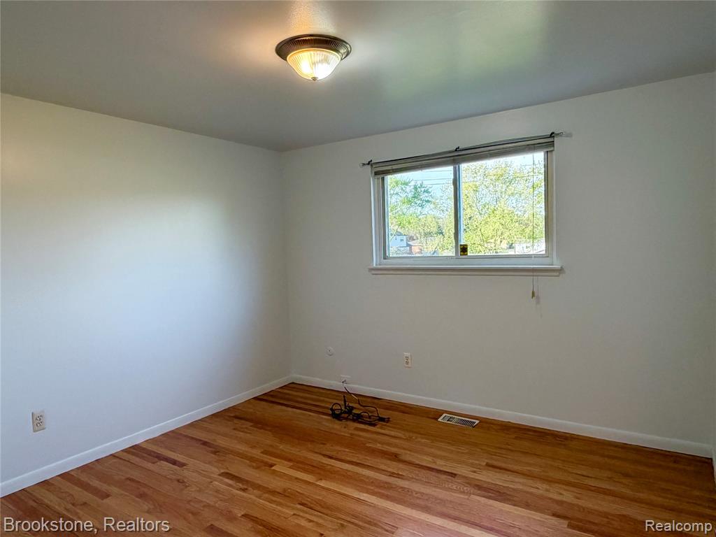 8912 Ardel Drive, Sterling Heights, MI 48314 — Photo 12