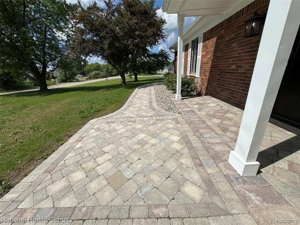 4109 Loves Creek, Howell, MI 48843 — Photo 2