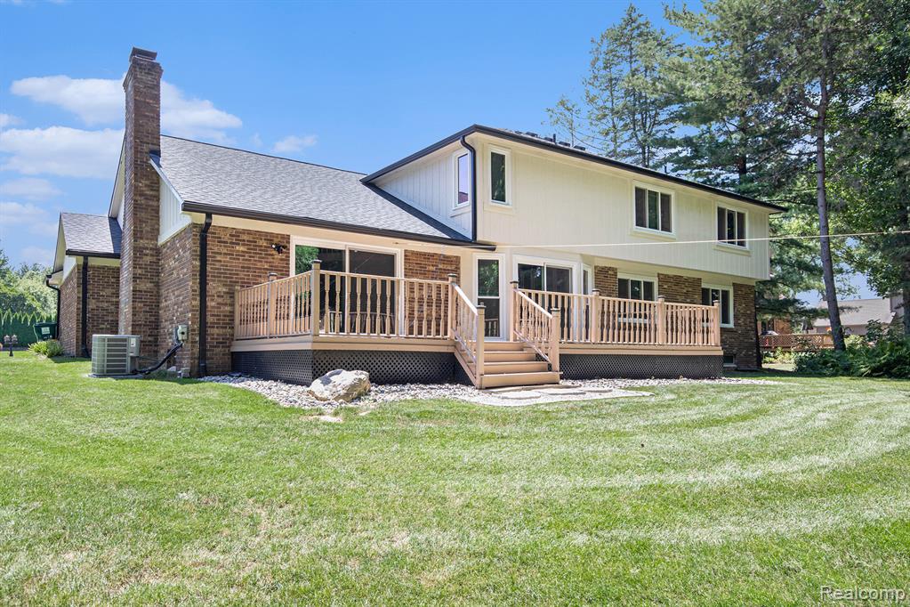 6644 Deer Ridge Drive, Clarkston, MI 48348 — Photo 35
