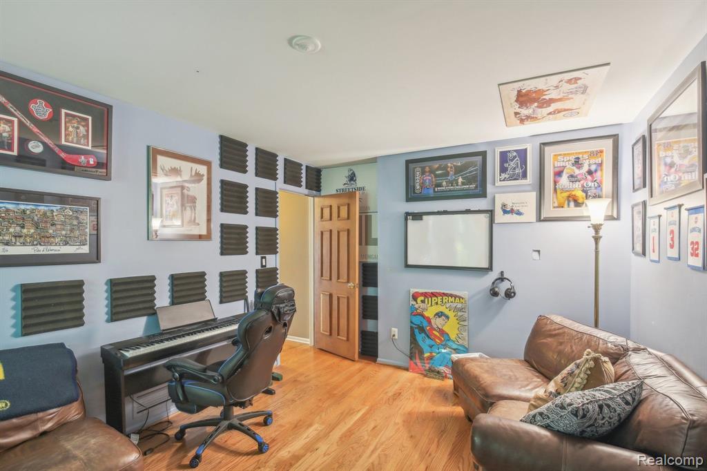 42160 WOODWARD Avenue, 19, Bloomfield Hills, MI 48304 — Photo 26