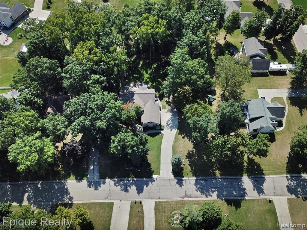 9446 Fair Oaks Drive, Goodrich Vlg, MI — Photo 31