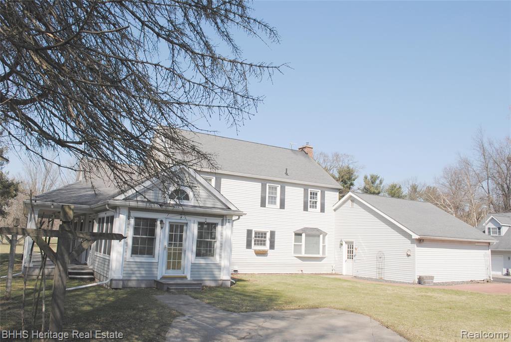 4450 Golf Club Road, Howell, MI 48843 — Photo 5