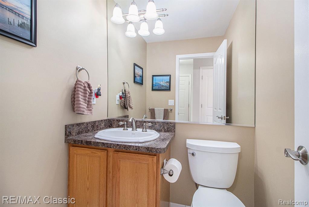 5867 HATHAWAY Road, Canton, MI 48187 — Photo 23