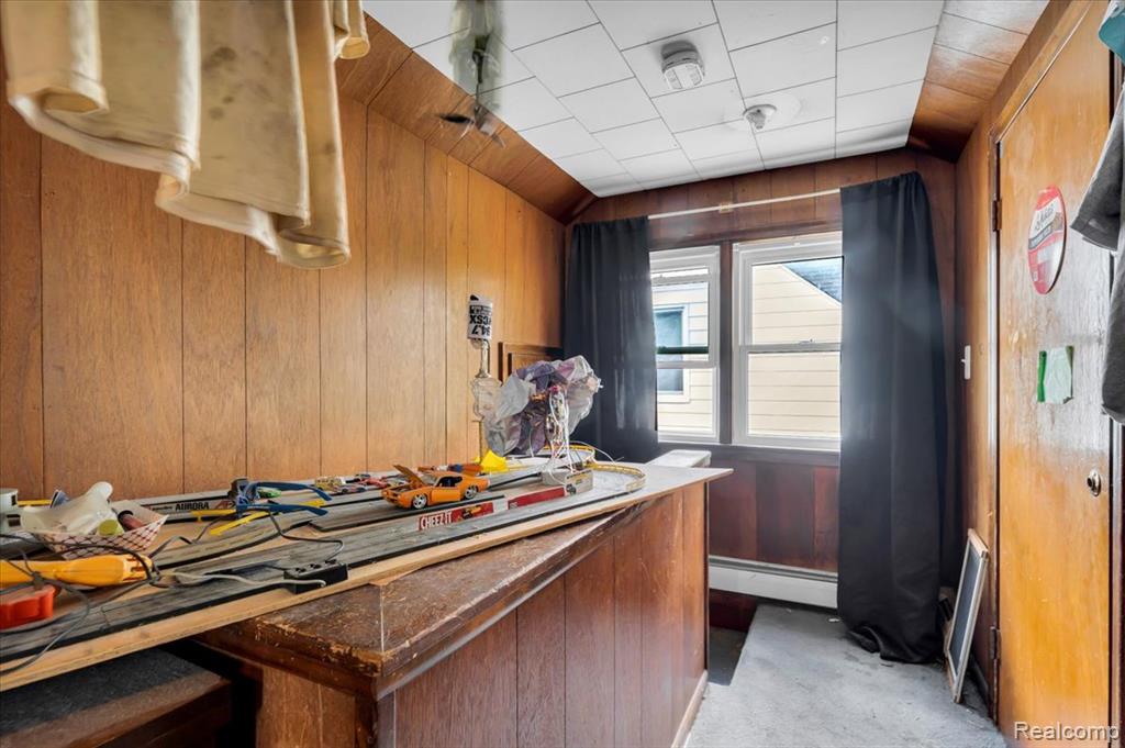 8675 Paige Avenue, Warren, MI 48089 — Photo 13