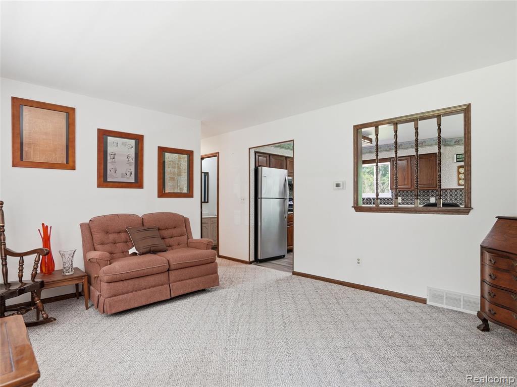 5059 Kidder Road, Almont, MI 48003 — Photo 9