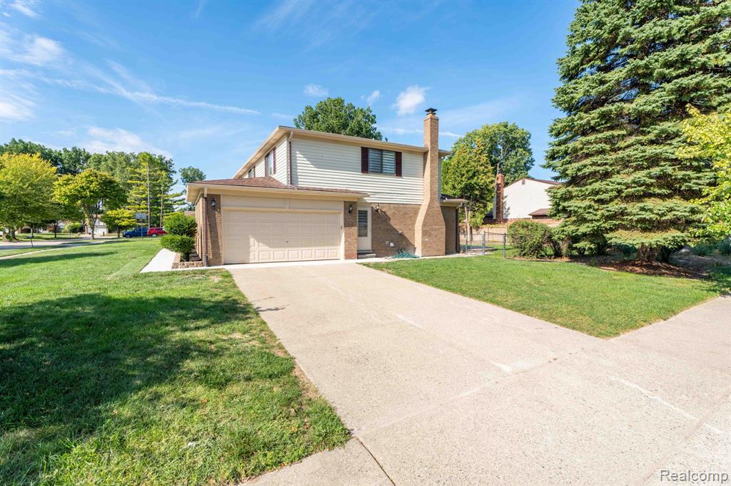 40206 Ashland Drive, Sterling Heights, MI 48313 — Photo 62