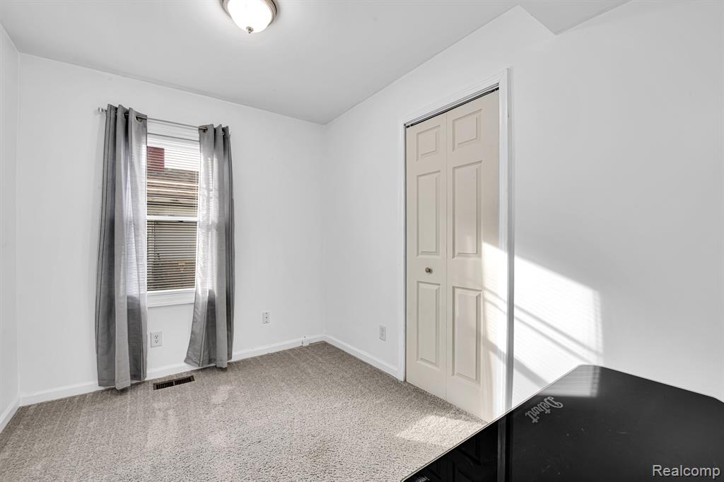 6850 BEECH DALY Road, Taylor, MI 48180 — Photo 5
