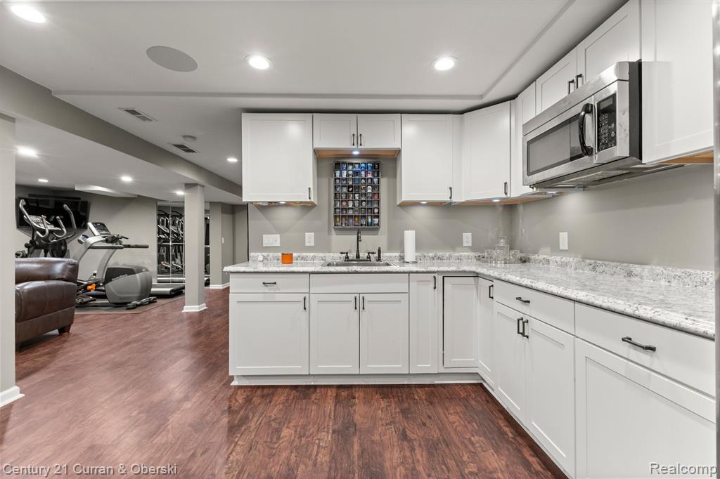 49957 JACKSON Lane, Canton, MI 48188 — Photo 37