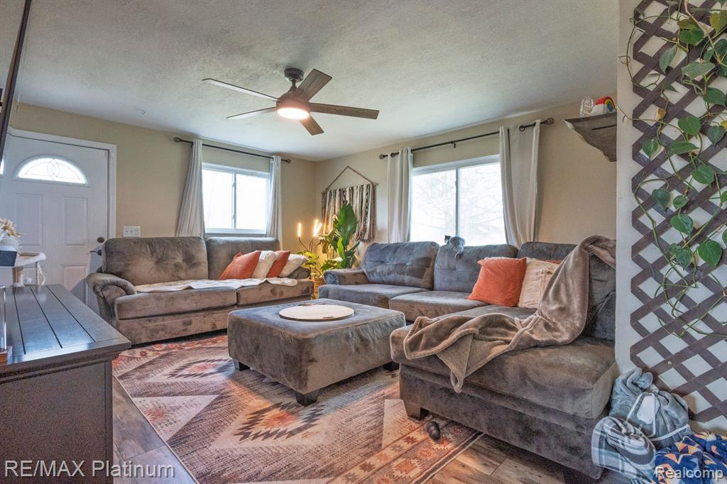 7285 MASON Road, Fowlerville, MI 48836 — Photo 13