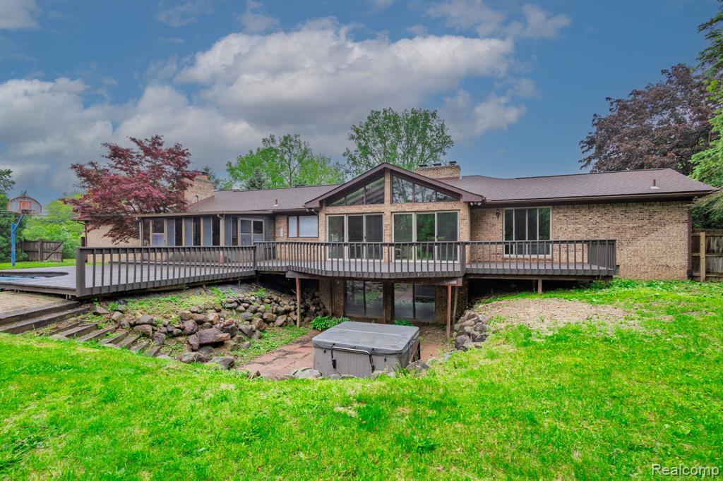 59663 PETTENGILL Drive, New Hudson, MI 48165 — Photo 22